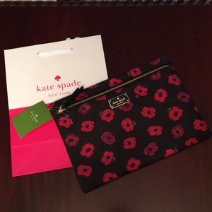 Kate Spade Floral Pouch ♠️